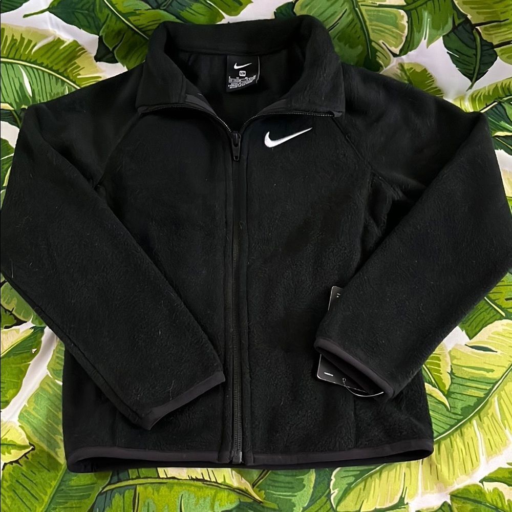 NWT Nike Black Boys size 6 Jacket